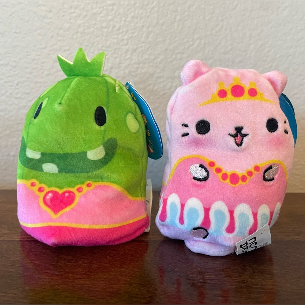 NWT Cats vs. Pickles Set of Two